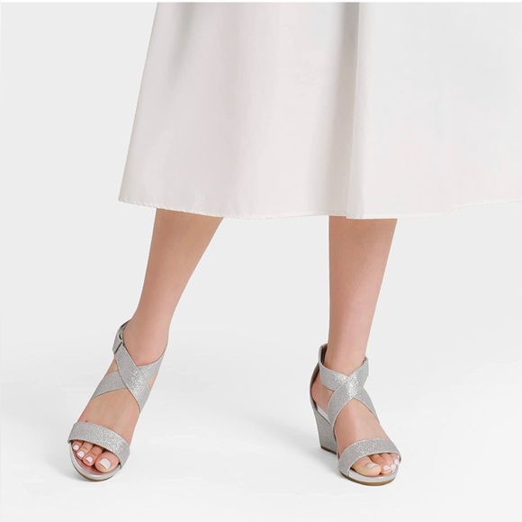 ⭐️NWT DREAM PAIRS Women's Elastic Ankle Strap Wedge Sandals ⭐️ - Picture 7 of 8